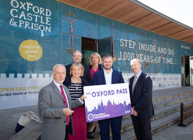 Andrew Stephenson MP with Oxfordshire leaders marking the Tourism Sector Deal